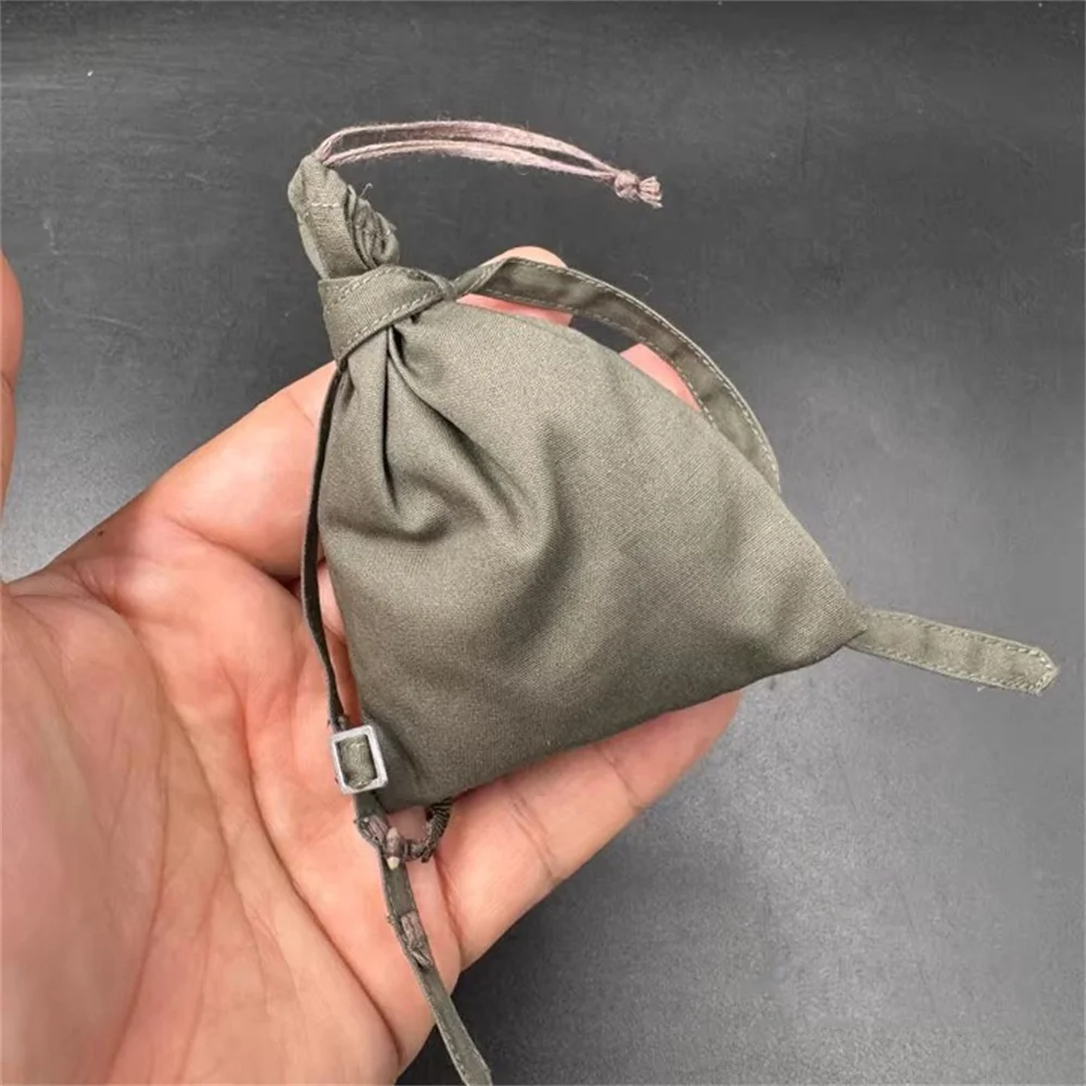 1/6 BGM GIOCATTOLI BGM-005 Soldato Sovietico Bambola Mini Giocattoli Modello Cappotto Lungo Magliette e camicette Borsa a Tracolla Cap Per 12 "Bambola Figura componente Scena