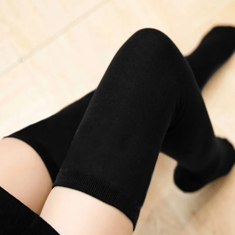 

1 Pair of JK Girls' College Style Cotton Thick Black and White Striped Stockings Three Bar Knee High Stockings Student Sockslady