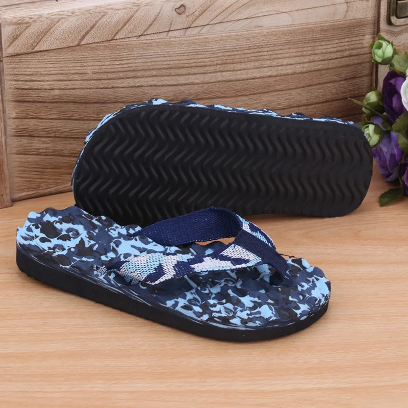 Sandal Jepit Kamuflase Pasangan untuk Pria Wanita Sol Karet Anti-selip EVA Lembut Sandal Kasual Dalam Ruangan Luar Ruangan Sandal Kolam Pantai