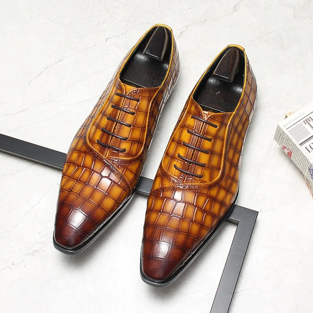 Luxury Mens Leather Shoes Retro Carved Lace-up Brogue Oxford Wedding Men Dress Shoes Male Formal Business Gentleman Office Shoes