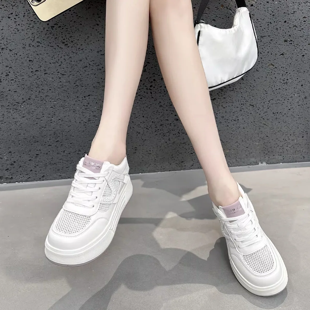 

Women's Sporty Leather Sneakers Breathable Low Top Thick Bottom Platform Shoes Comfortable Casual Fashionable Summer Shoes