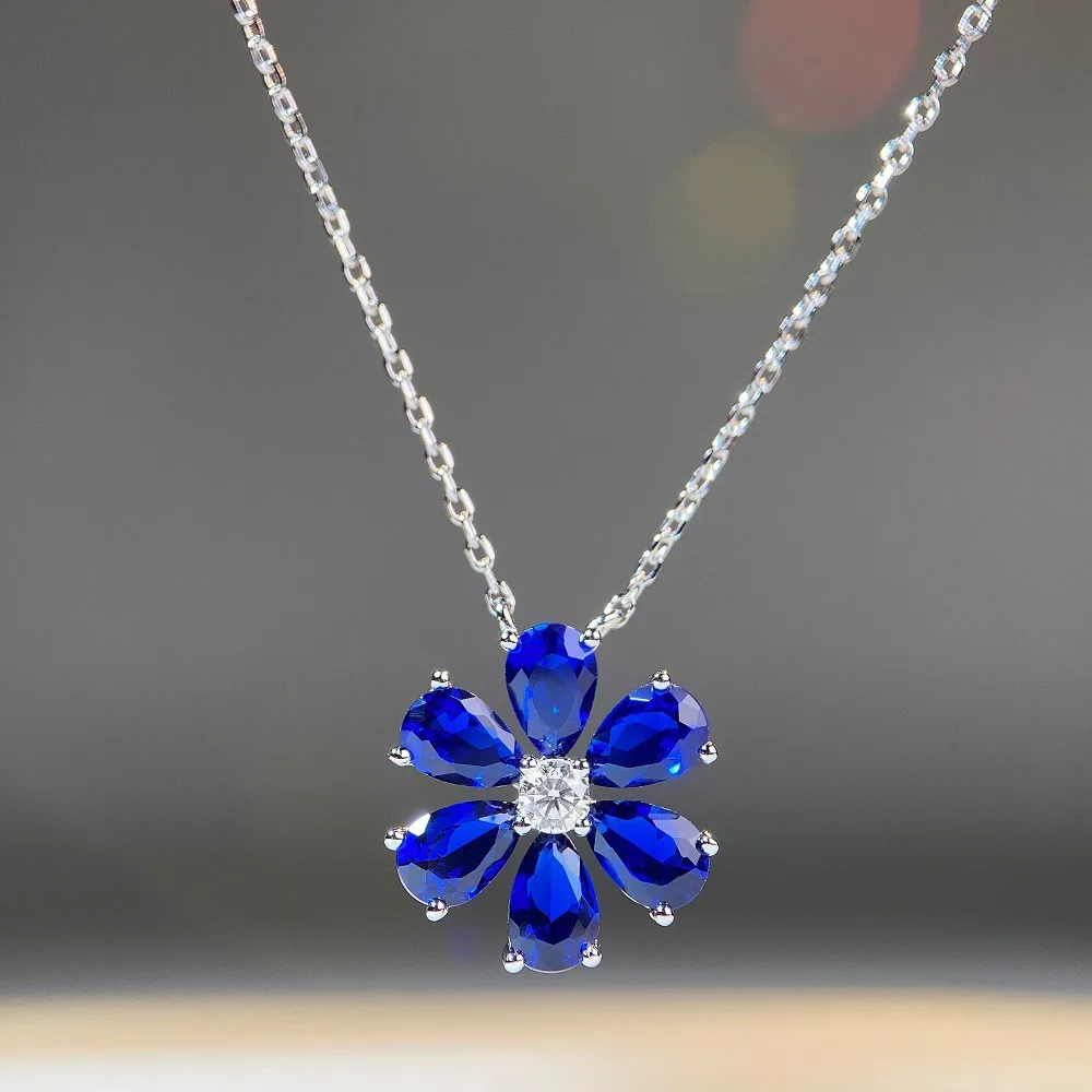 

PT950 platinum flower necklace for women, deep blue gemstone pendant, cross-border lockbone chain for Europe and America