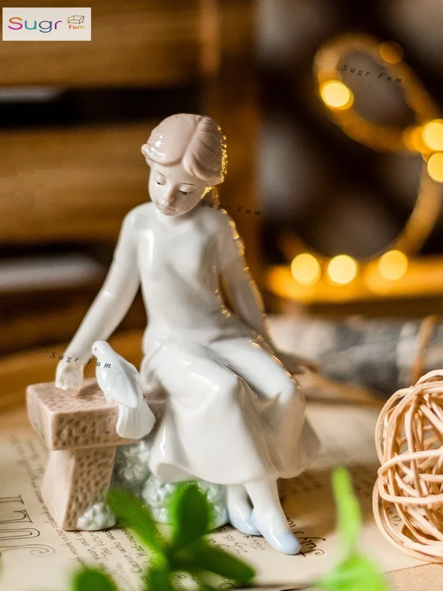 

Mu Space export creative characters boys and girls ceramic new house TV cabinet ornaments housewarming gifts