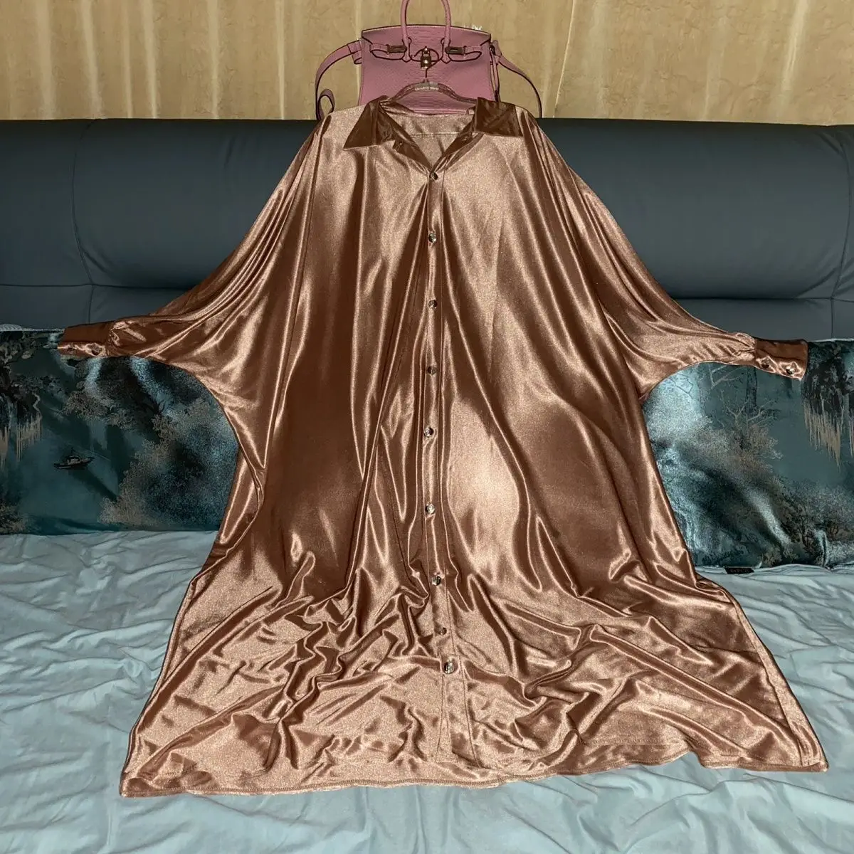 Glossy Sexy Men Women Satin Maxi Dress Batwing Sleeve Loose Night Dress Sleeping Robe view 6