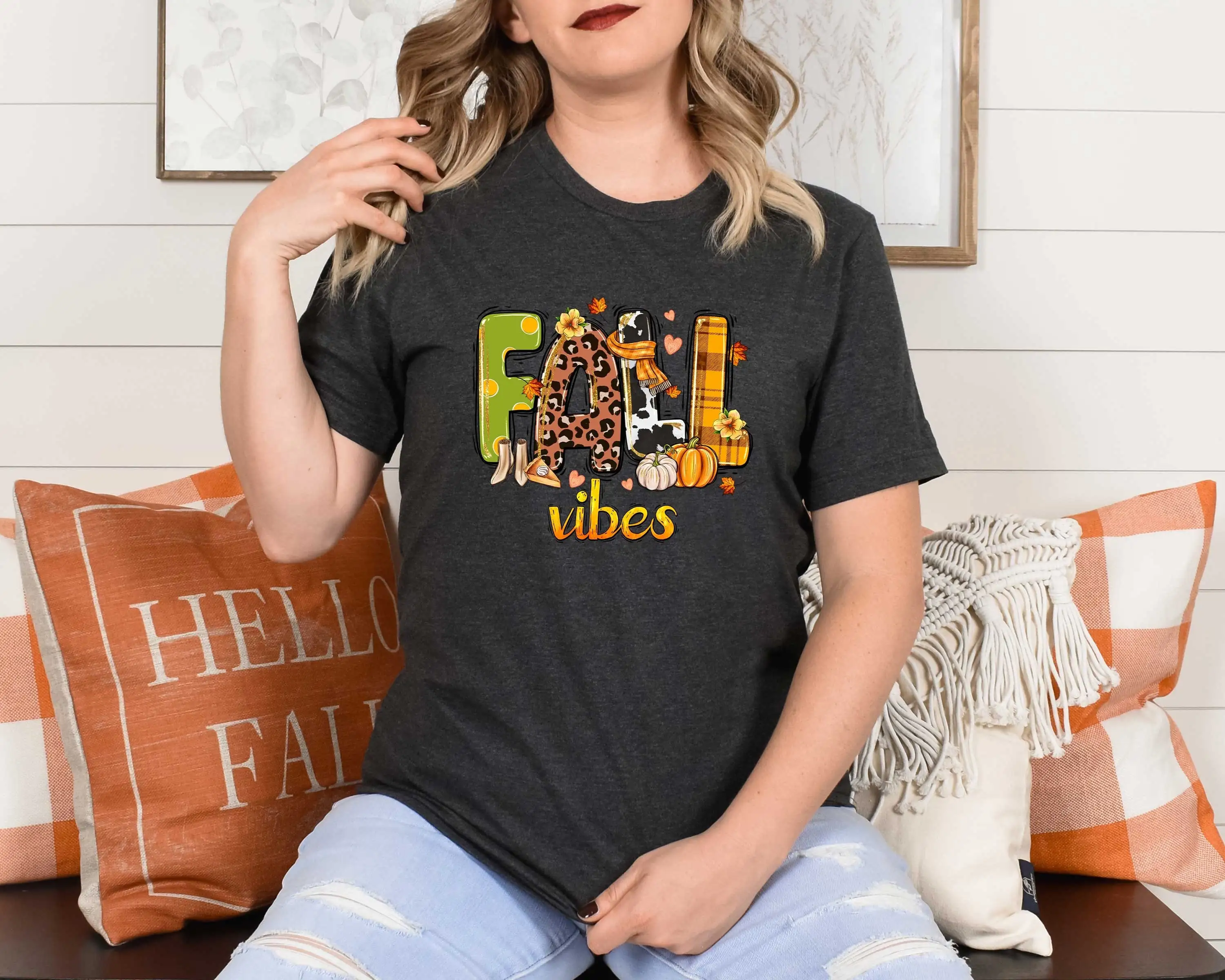 

Футболка Fall Vibes Sweat Хэллоуин Леопард Привет Тыква Мир Любовь День Благодарения