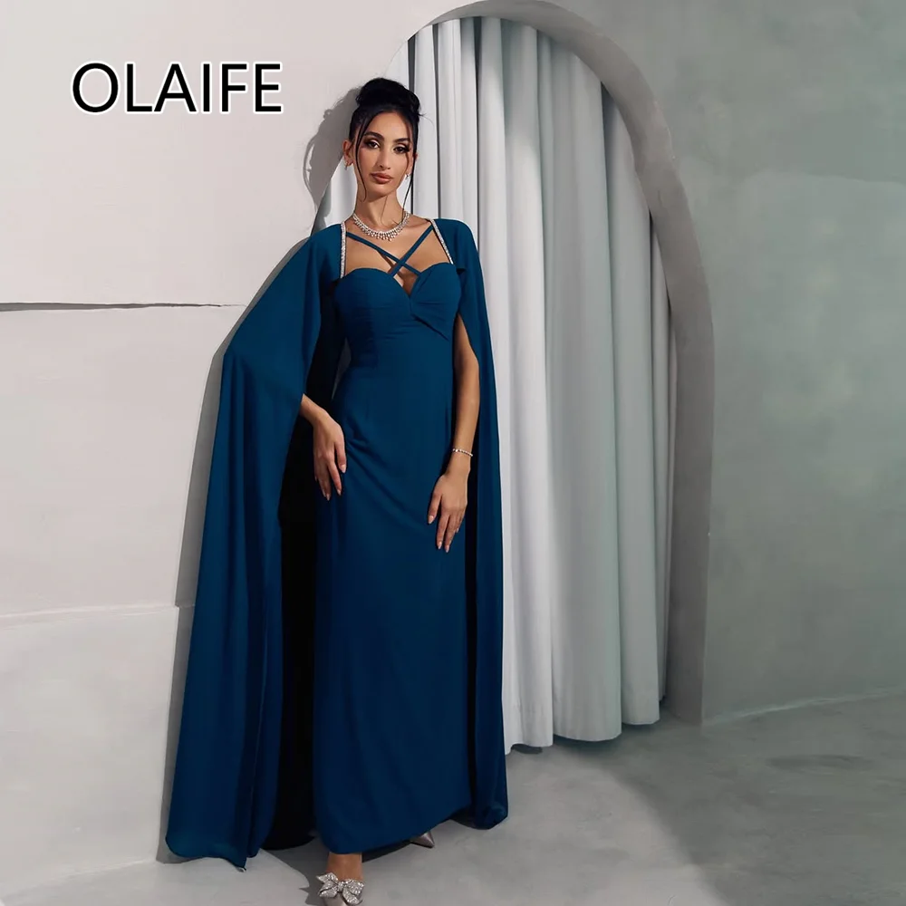 

Dramatic Sweetheart Collar Chiffon Sheath Saudi Evening Dress for Bridal Crystal Long Prom Gown with Cape Customized