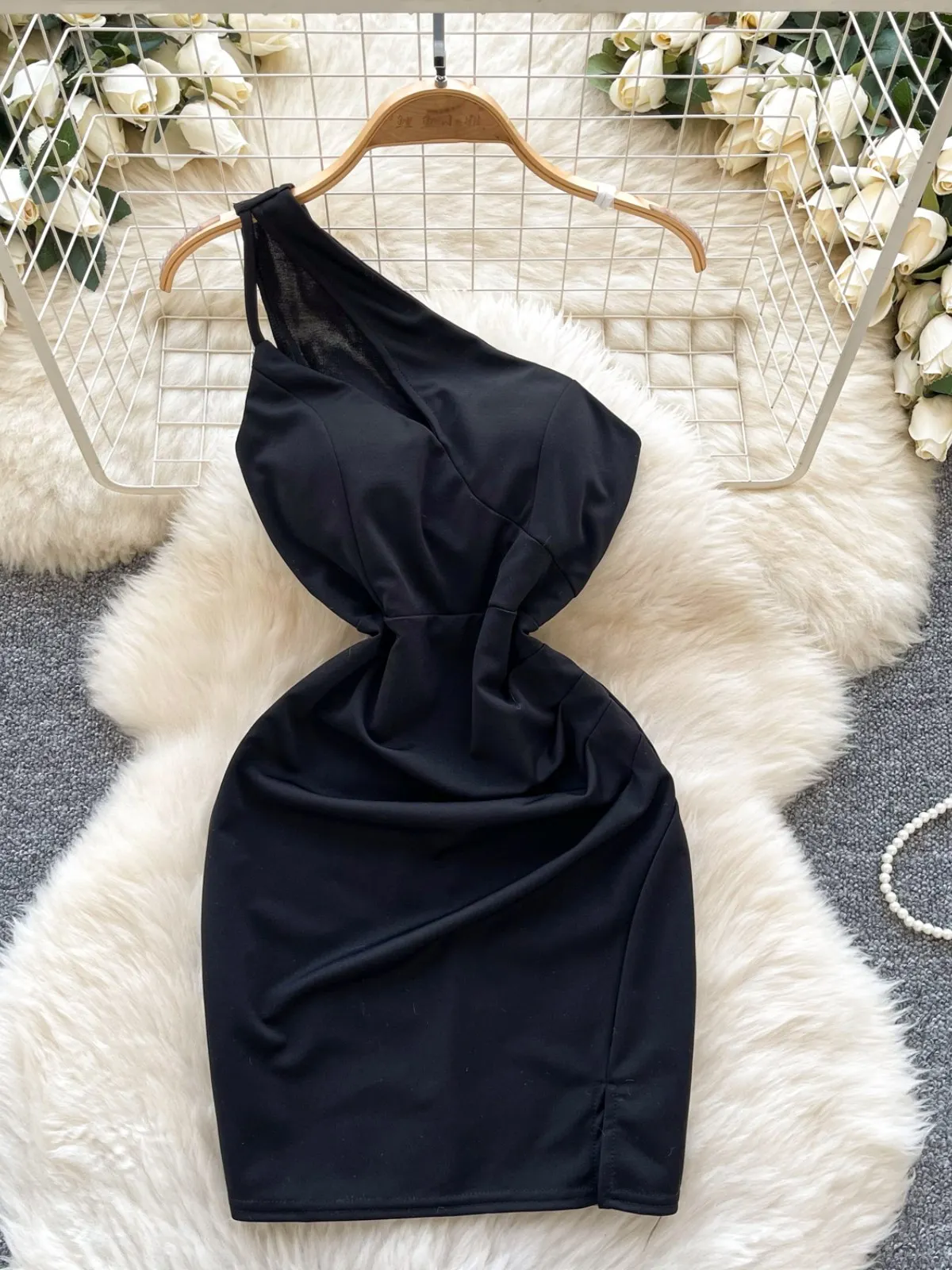 Foamlina 2025, nuevo vestido rosa polvoriento de gama alta con un hombro recortado, minivestido ajustado para mujer, vestido Sexy para fiesta y Club con cita