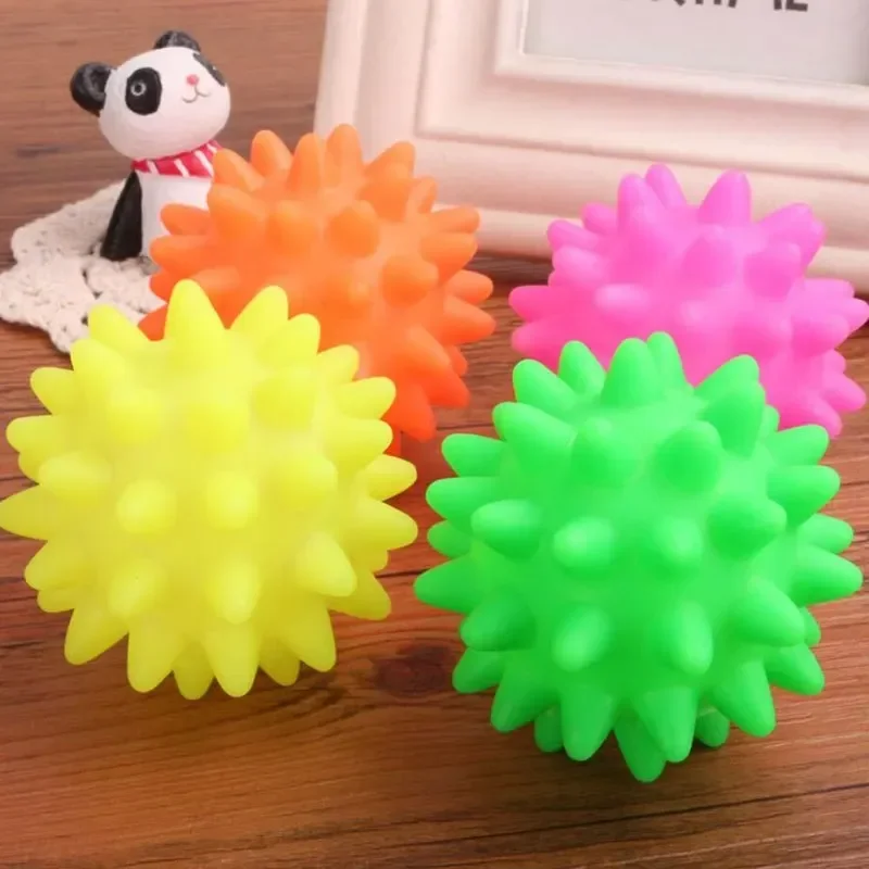 1pcs New Squeak Dog Toy Interactive Rubber Chew Toys for Small Dogs Squeaky Ball Dog Toys Tooth Grinding Training Pet Supplies