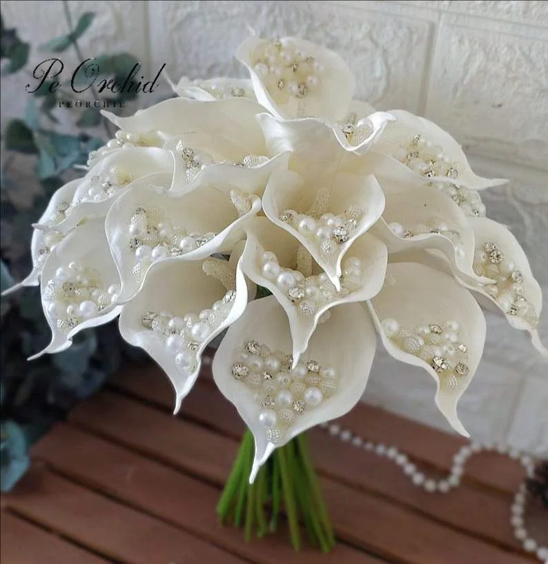 PEORCHID Custom Made Pearl Crystal Wedding Bouquets Bridal Artificial Silk Flowers Luxury Design Beaded Brides Bouquet