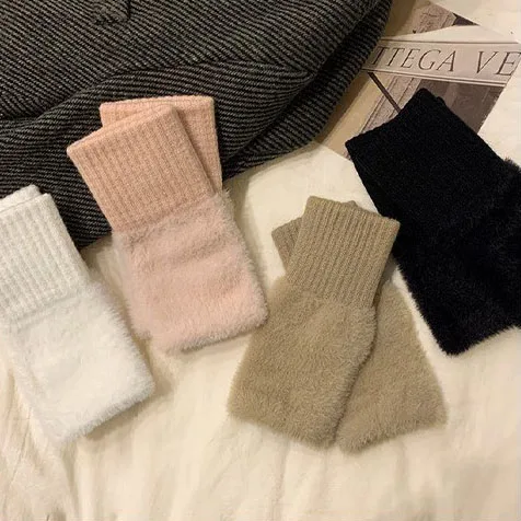 Half Finger Plush Gloves Warm Autumn And Winter Touchable Screen For Student Fashion Sweet Solid Color Simple Versatile Gloves