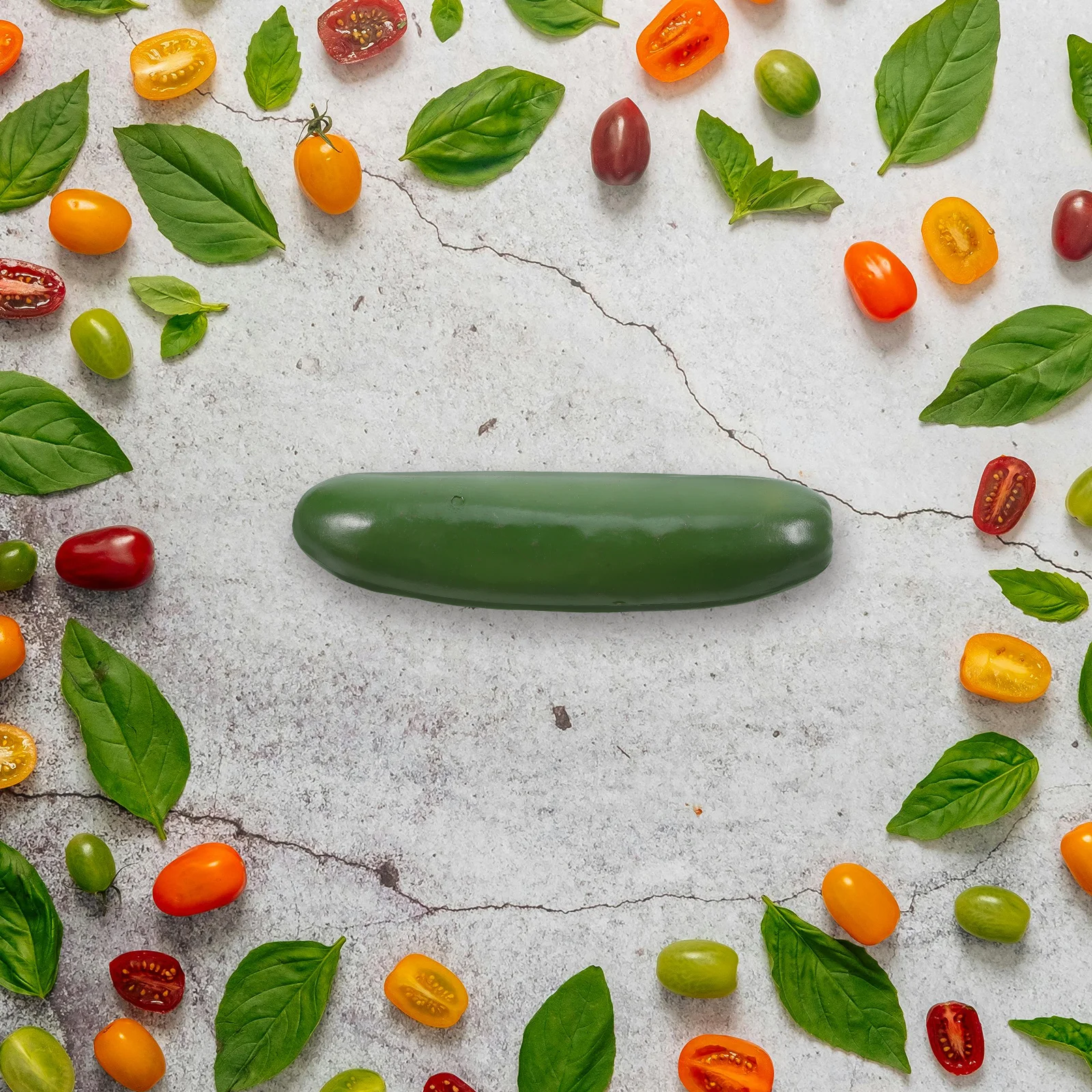 

6Pcs Plastic Green Cucumber Artificial Vegetables for Home Decor Kitchen Display DIY Photography Props Realistic Fake Cucumbers