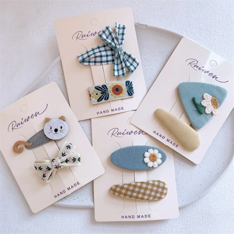 

Fabric Plaid Bow Hair Clips with Embroidered Flower Sweet Little Girls Cartoon Cat Side Bangs Barrettes Daily Wear Must Have