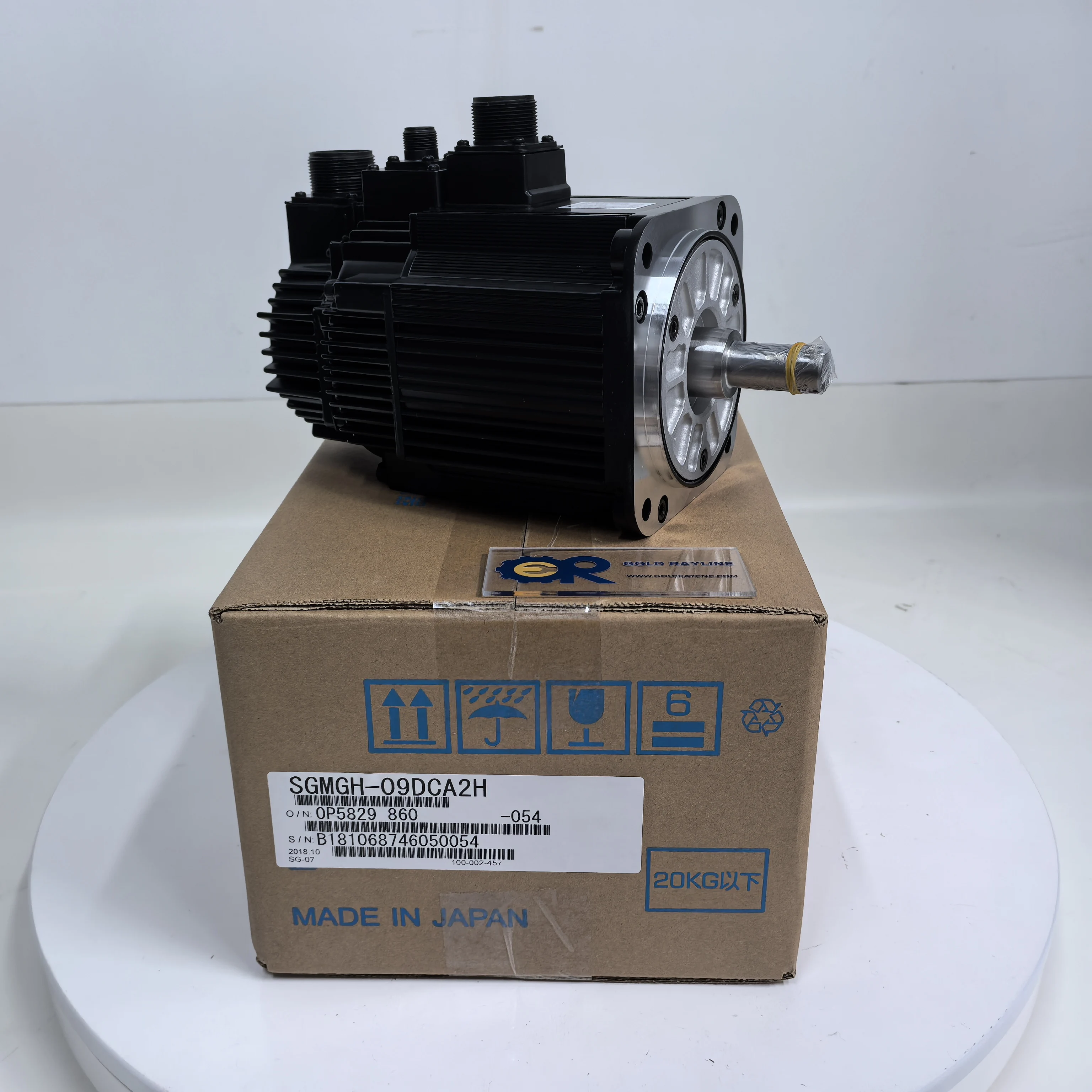 New In Box SGMGH-09DCA2H Yaskawa Servo Motor Fast Shipping