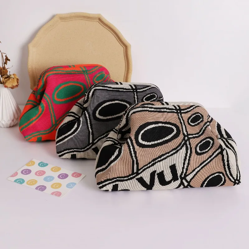Knitted Clutch Bag, Trendy Large Capacity Storage Handbag, High-End Pattern Love Knitted Handbag, Versatile Clip Bag