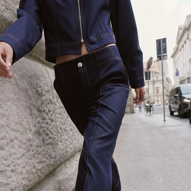 Nova Chegada Jaqueta Fena de Outono com Calças Flare, F de Zíper, Manga Longa, Estilo Casual, Ajuste Padrão, Moda Fem...