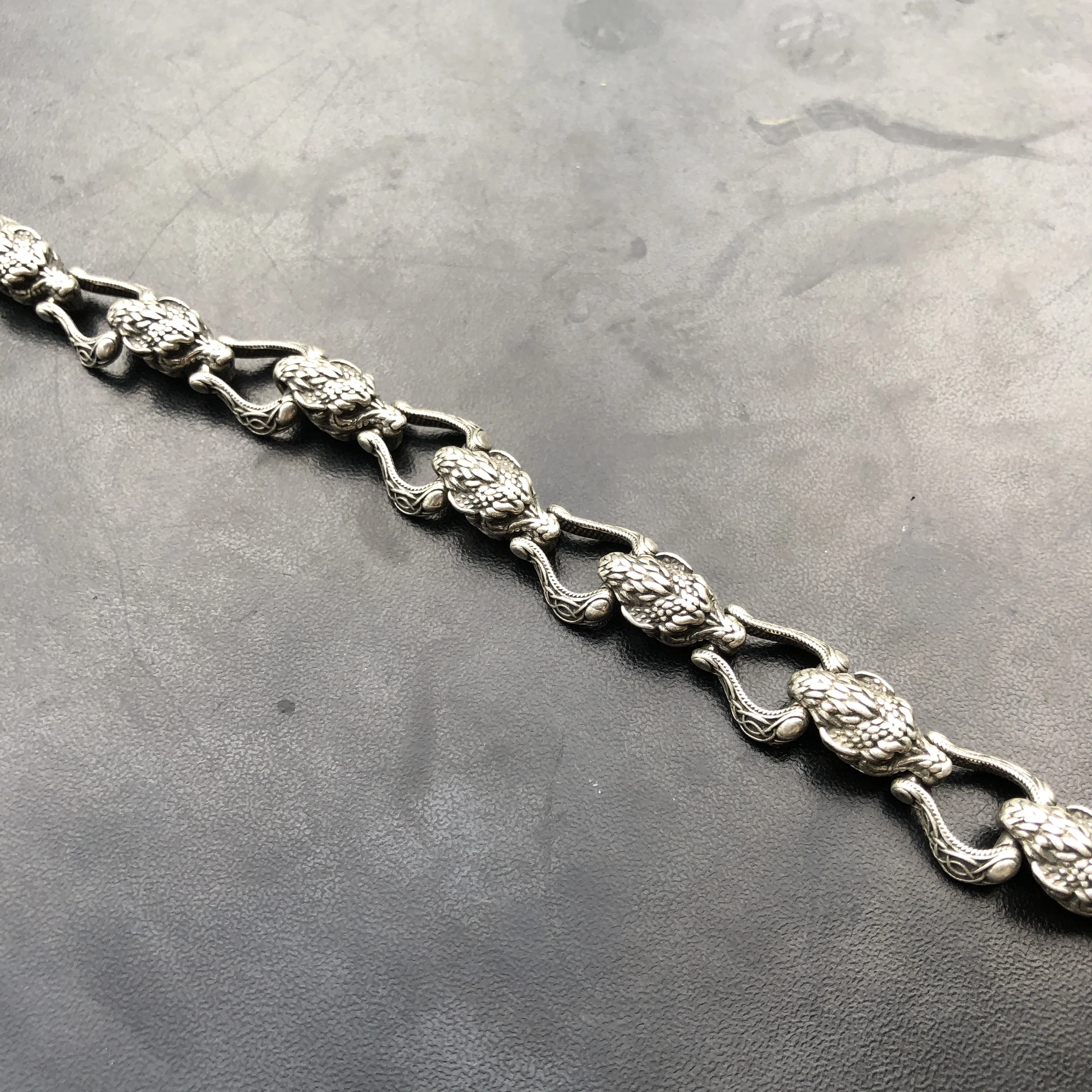 Vintage Silver Dragon Head Link Bracelet Men Retro Carved Celtic Knot Chain Gothic Punk Biker Wrist Jewelry