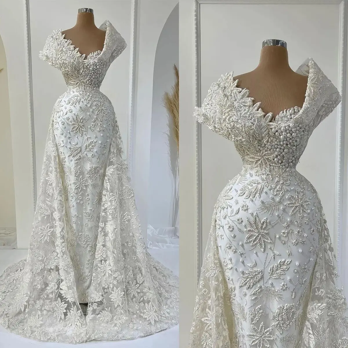 

Gorgeous Mermaid Wedding Dresses For Women Off Shoulder Sleeveless Bridal Gowns Pearls Appliques Sweep Train Dress