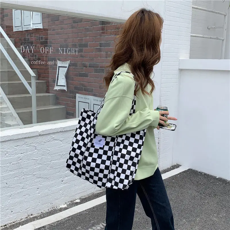 

Черно-белая клетчатая сумка-тоут с узором для женщин, сумки на плечо большой вместимости, дизайнерская сумка, модная холщовая сумка
