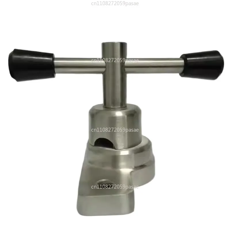 

Аксессуары для столов: направляющие, фиксаторы, замки, подставки для ног под подвесные операционные столы, ограничители