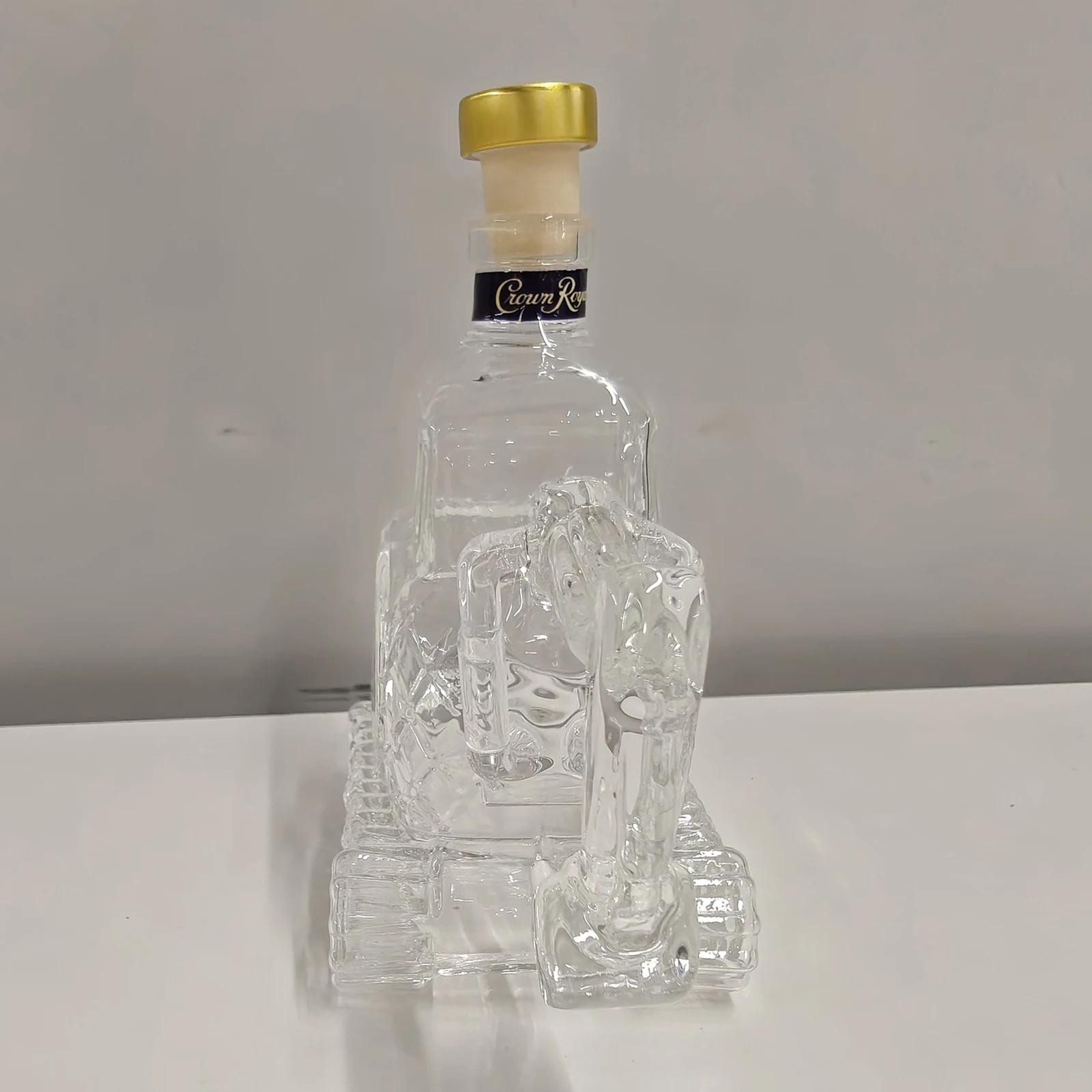 قارورة ويسكي زجاجية على شكل حف - مراجعة Glass Decanter Whiskey وسعره
