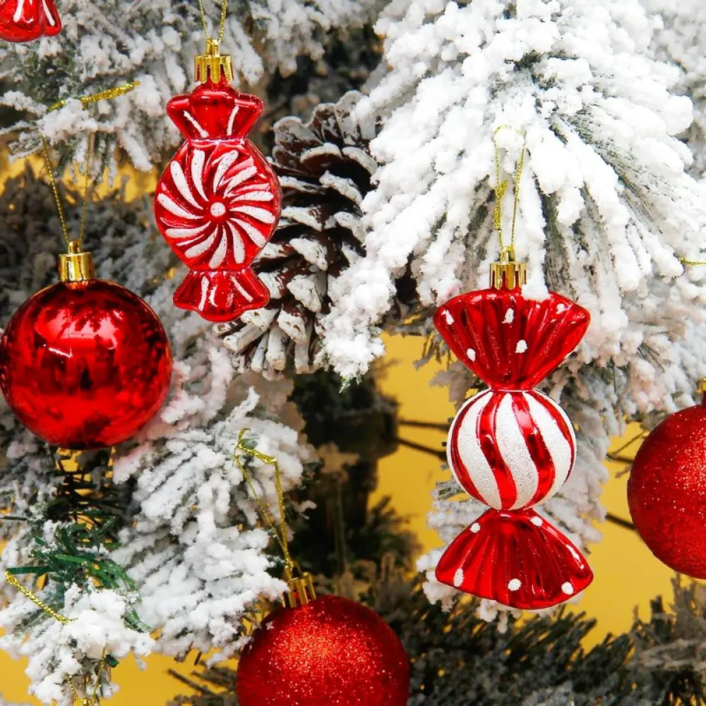 クリスマスツリー用オーナメントセット。赤いキャンディー型のプラスチック製ロリポップペンダント。ホリデーシーズンやホームパーティーの装飾に。