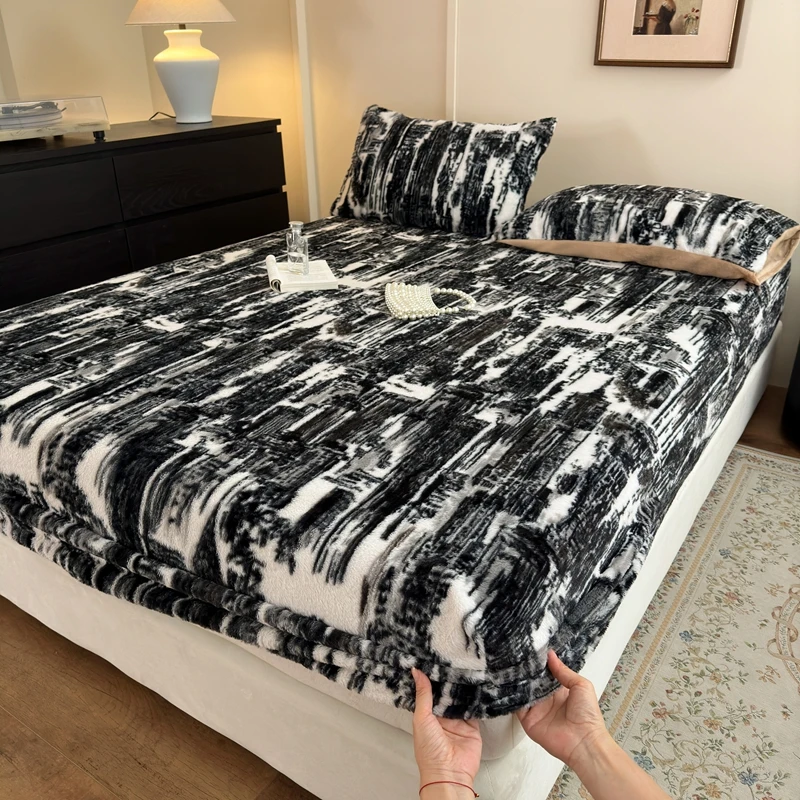 

A New 2025 Faux Rabbit Plush Warm Bed Hat Thick and Warm Mattress Covers for Autumn and Winter Wrap The Bedspread 360 Degrees