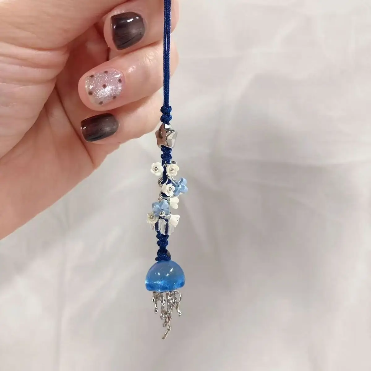 

Ocean Jellyfish Beaded Phone Charm Handmade Blue Flower Crystal Pendant Aesthetic Bag Camera Keychain