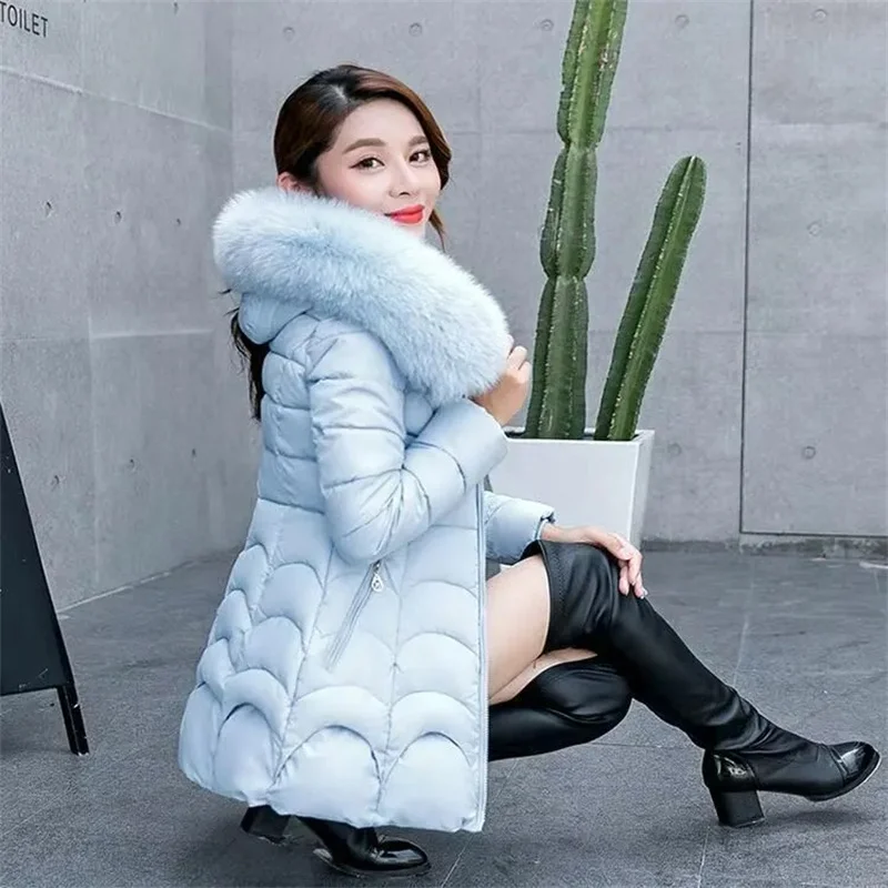 

Women Winter Black Fur Collar Hooded Parka Fashion Letter Patch Zipper Pockets Long Jacket Elegant Slim Warm Thick Female Coats