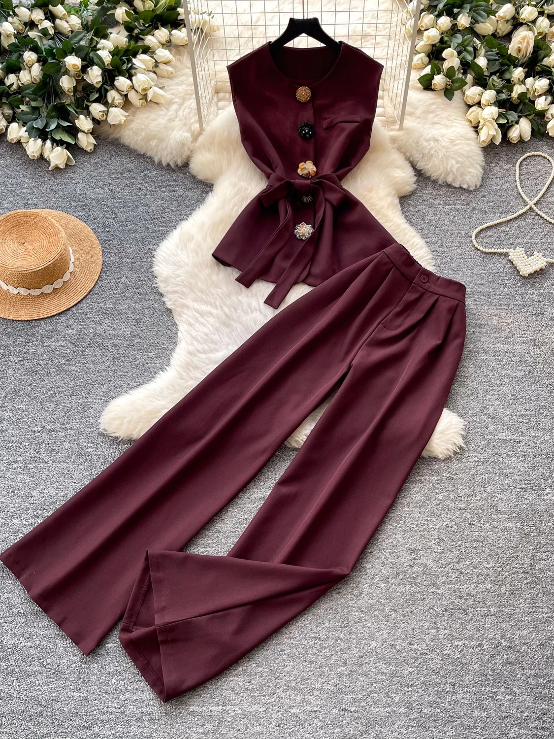 

Women's Commute Style Sleeveless Two-Piece Set Belted Waist Tie High Waist Wide Leg Pants Summer Fashion Ensemble