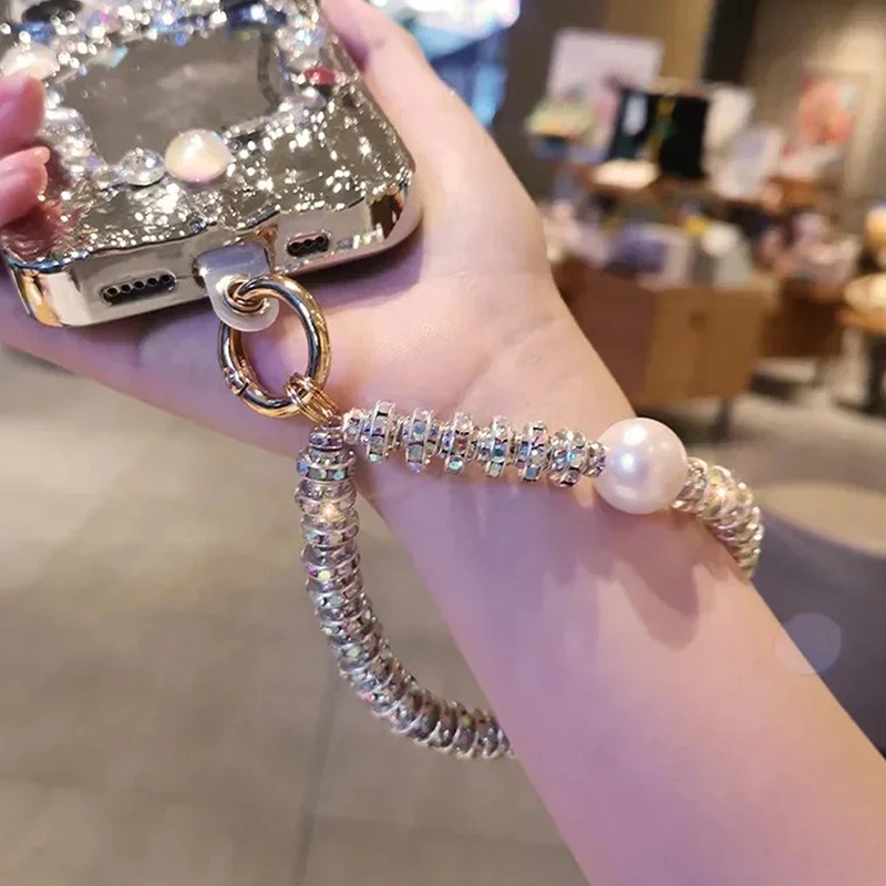 New 1 Pc Luxury Diamond-encrusted Wrist Chain Short Pearl Diamond Pendant Phone Case Universal Lanyard Diamond Ring Anti-lost