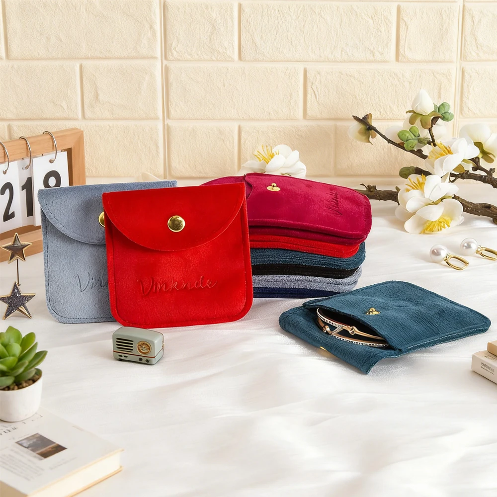 

Роскошный мешочек для ювелирных изделий, бархатная замшевая сумка для упаковки ювелирных изделий с индивидуальным логотипом для ожерелья, серег, браслетов, колец, защелкивающейся упаковки