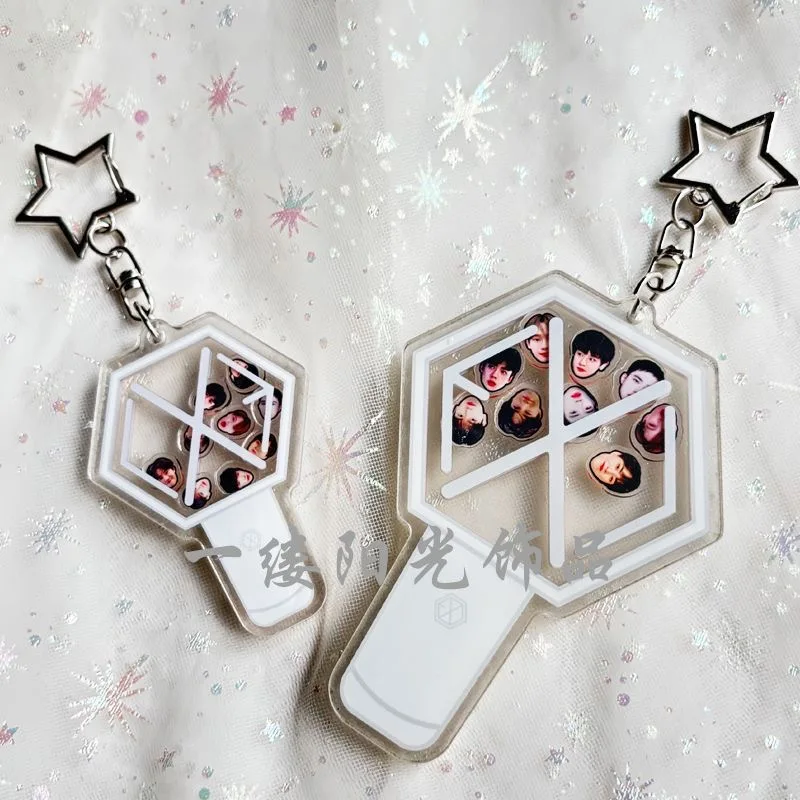 Kawaii Korean KPOP Cartoon Acrylic Keychain  Mini kpop merch Gifts Exquisite Idol for Fans Collection