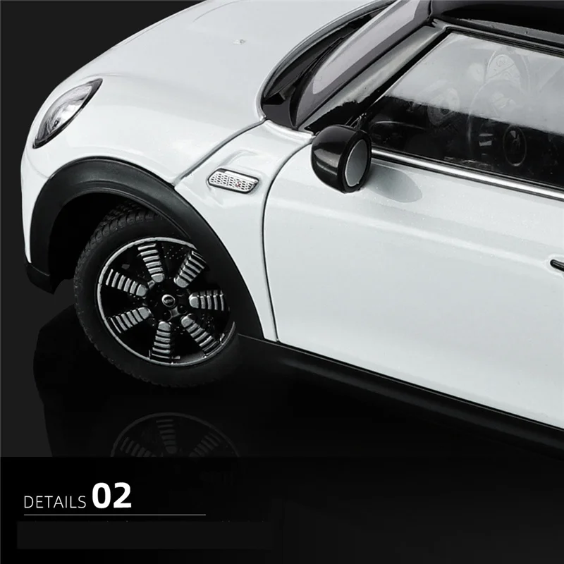 1/18 Mini Countryman Cooper S F56 Alloy Car Model Diecasts Metal