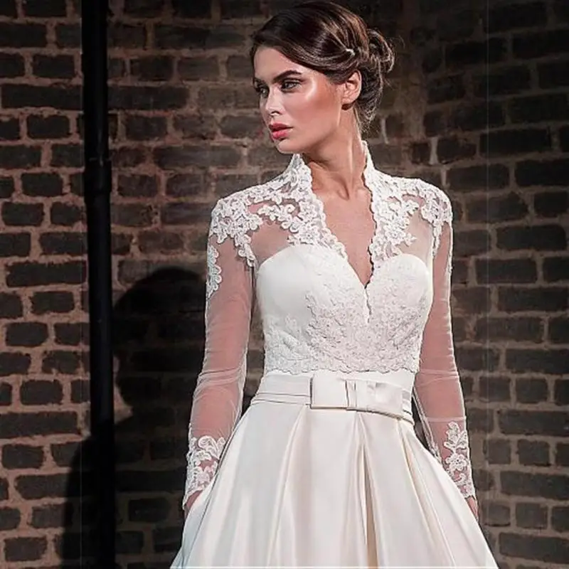 Neues Brautkleid aus Satin mit tiefem V-Ausschnitt, langen Ärmeln und Spitze für einen schmalen Look, A-Linien-Kleid, flacher Stil, individuell anpassbar