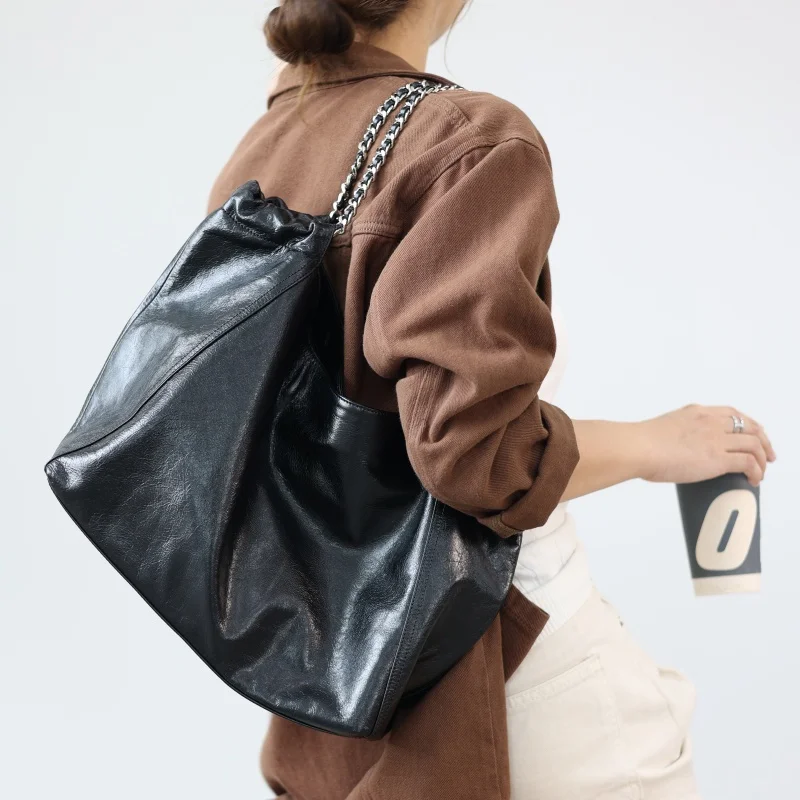 Women\'s Genuine Leather Large Capacity Tote For 2024 Winter Luxury Designer Chain Shoulder Bags Suitable For Working Traveling