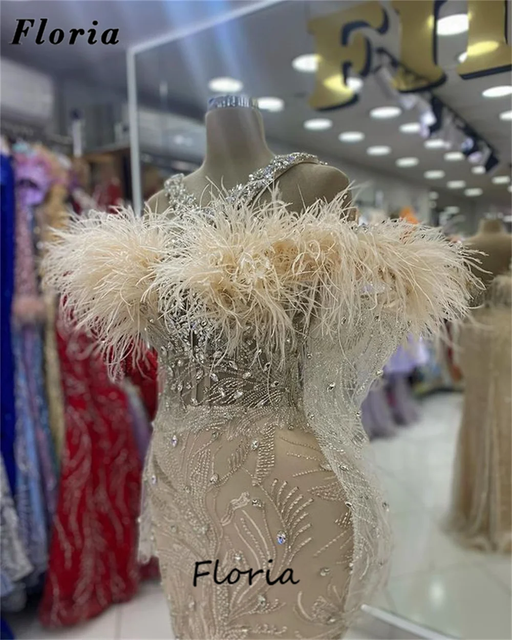 Haute Coutures piume collo trasparente abiti da sera Dubai manica lunga abito da festa cristalli in rilievo festa di compleanno vestito fidanzamento