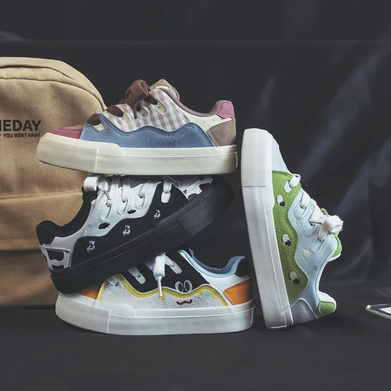 

2026 Spring New Women's Cartoon Print Color Block Sneakers Cute Casual Skate Shoes Comfortable Walking Footwear for Daily Wear