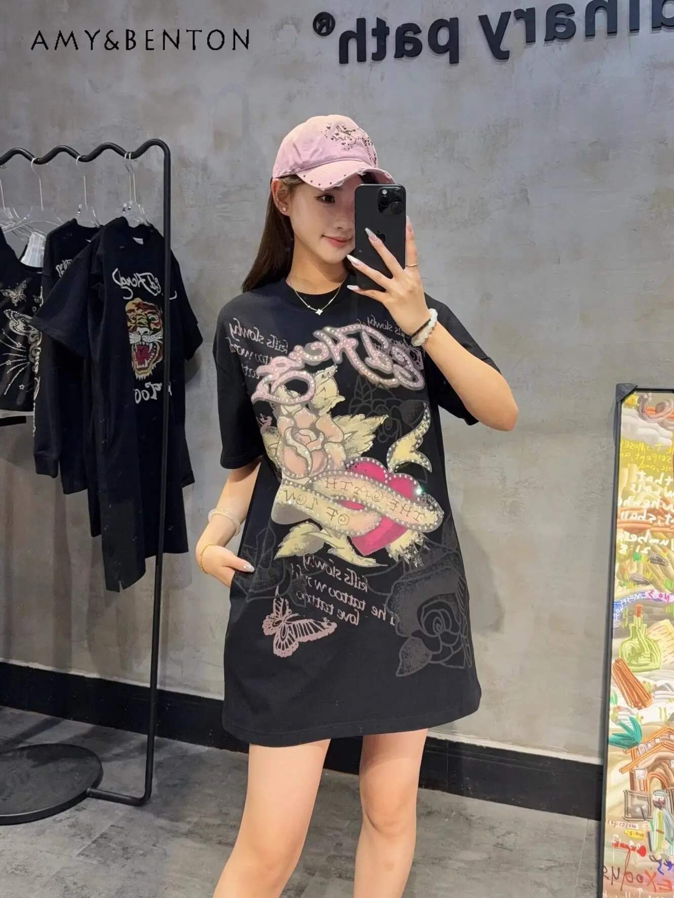 

Summer New American Street Style Women's Love Rose Letter Hot Diamond Black Loose Long Round Neck Short-sleeved T-shirt Dress