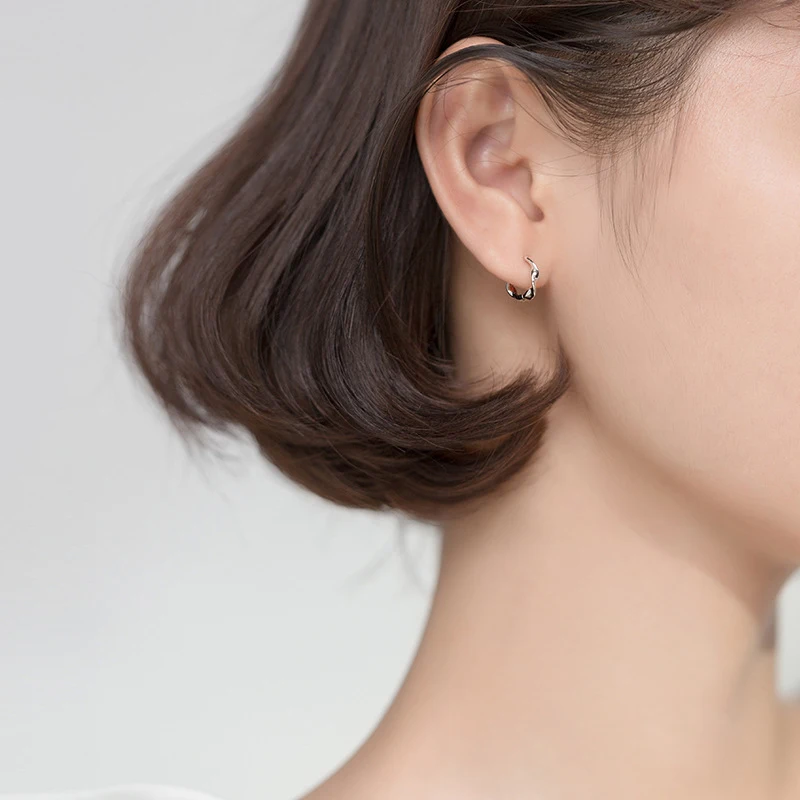 Modian 2025 Autumn Fashion Irregular Hoop Earrings Charm Classic Round Gold Color Jewelry For Women Female Anniversary Gift