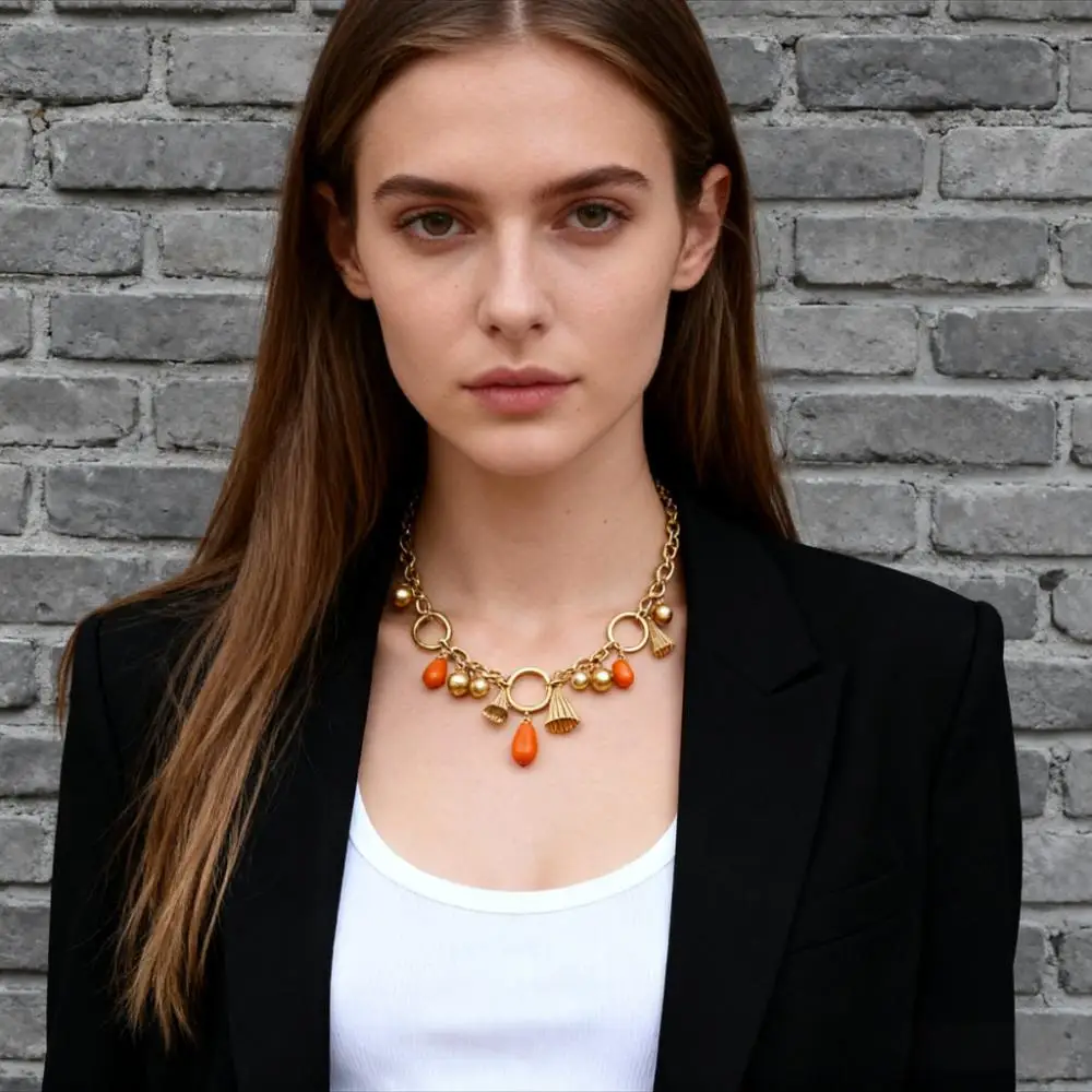 Gargantilla con borla naranja y cadena dorada, joyería de estilo bohemio retro para looks diarios y festivos