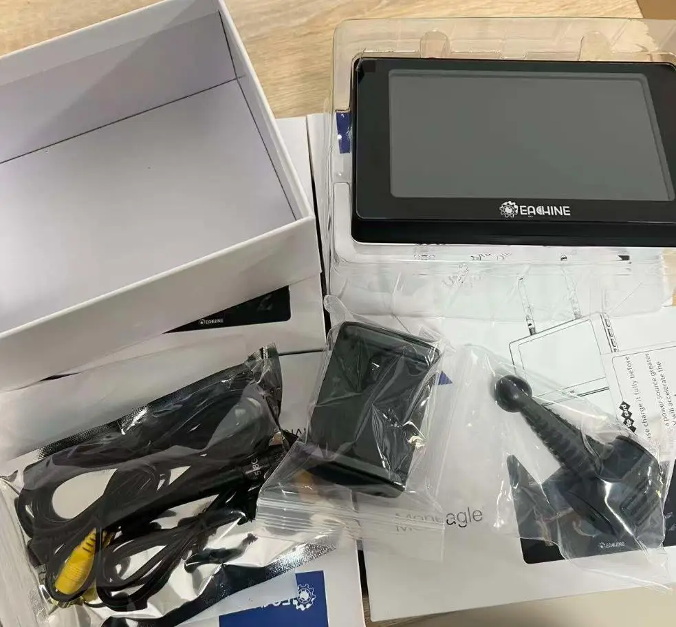5 Inch IPS FPV Monitor with DVR 5.8G 40CH Diversity Receiver 800x480 Resolution 1000Lux for FPV RC Freestyle Racing Drone