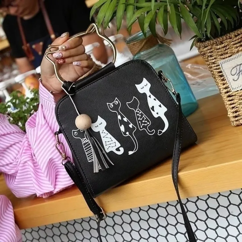 

1 Pcs New Crossbody Bag Female Students Korean Edition Academy Style Personalized Cute Fresh and Fashionable Bag