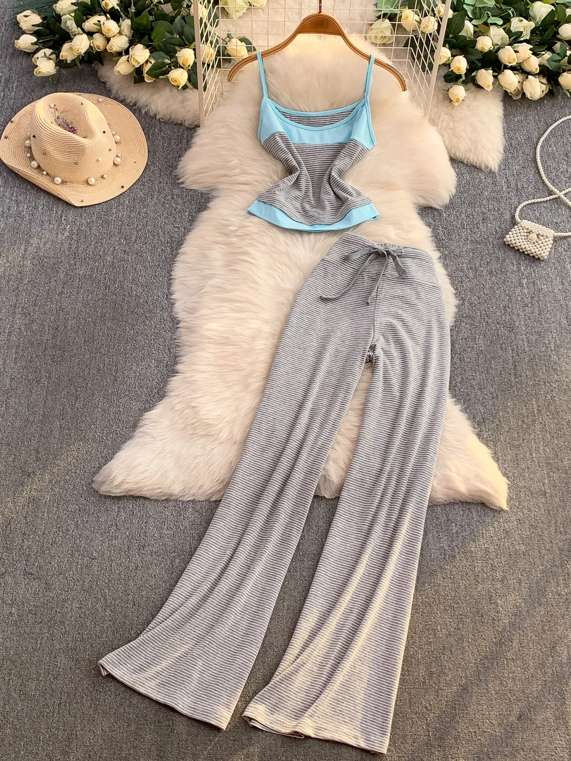 Zoet en pittig meisje kleur Blo gestreepte tanktop en hoge taille broek met rechte pijpen Casual afslankende zomer tweedelige set