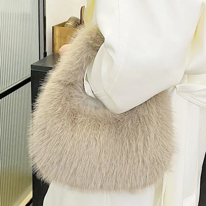 

Fashion Soft Plush Half Moon Bags For Women Designer Fluffy Faux Fur Lady Handbags Luxury Small Tote Female Winter Purses