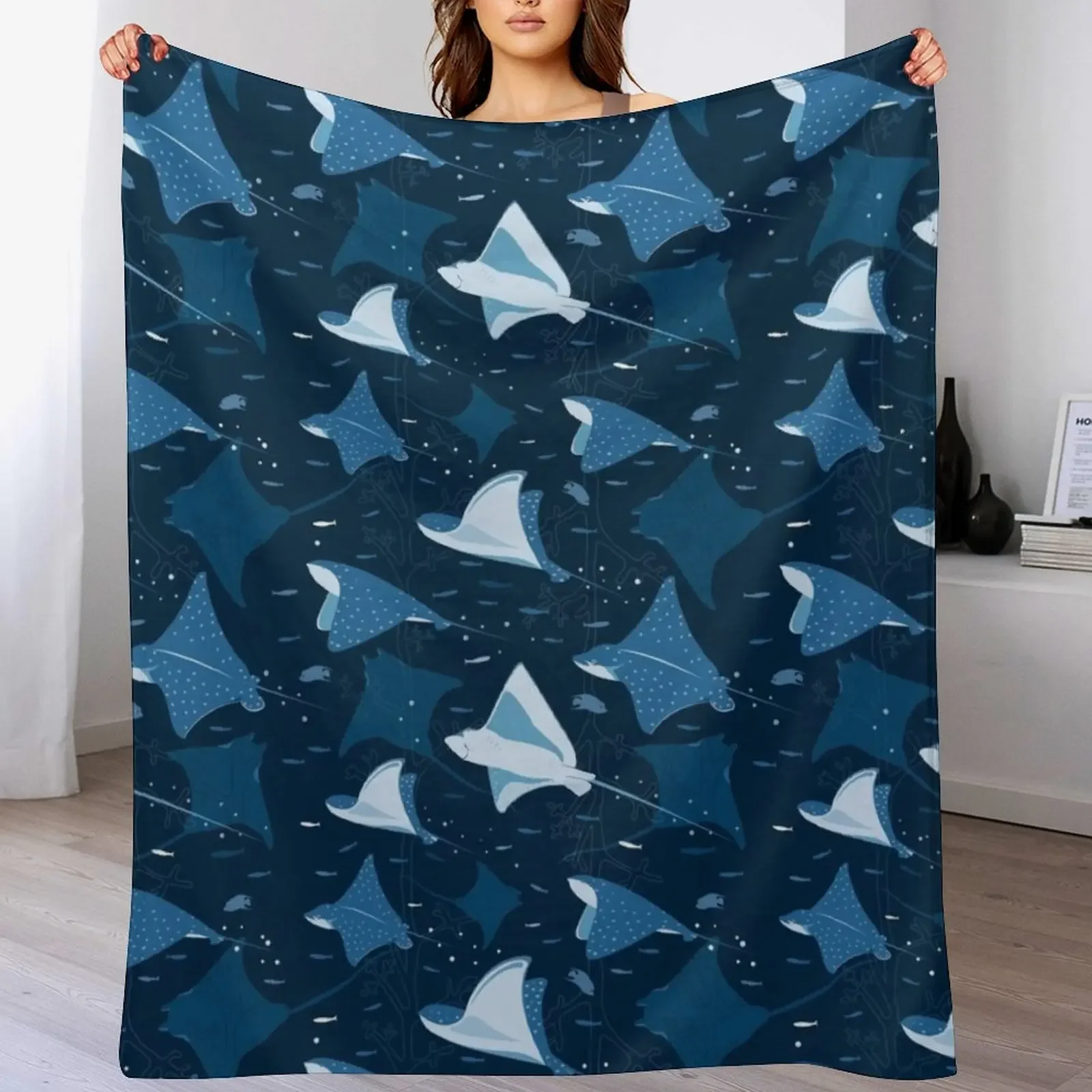 Flying stingrays blue Throw Blanket Warm Cozy Throw Blanket for Living Room Couch