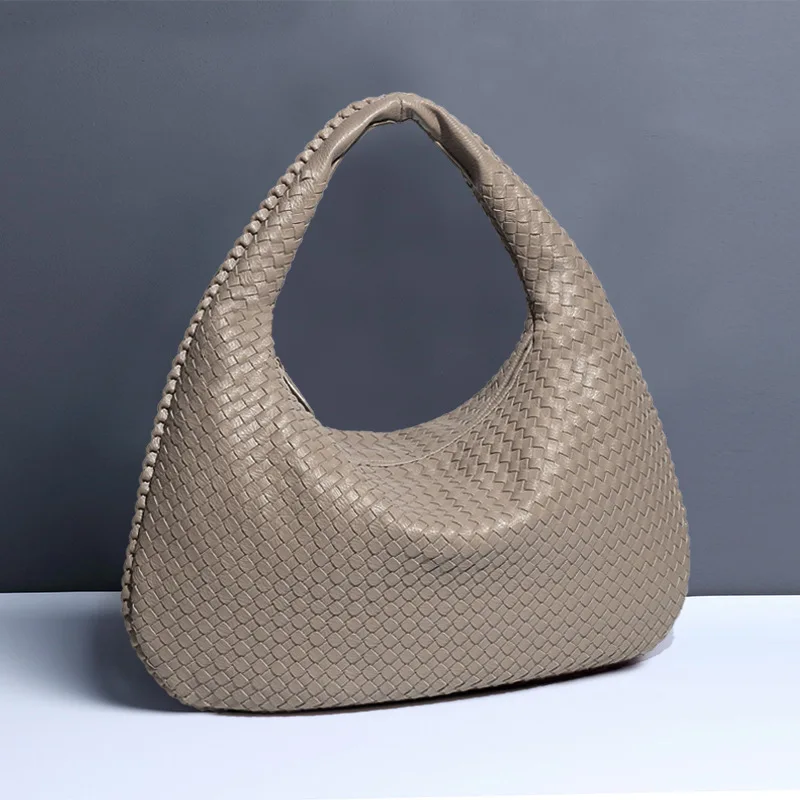 2025 new all-hand-woven crescent bag handbag fashionable versatile shoulder underarm bag
