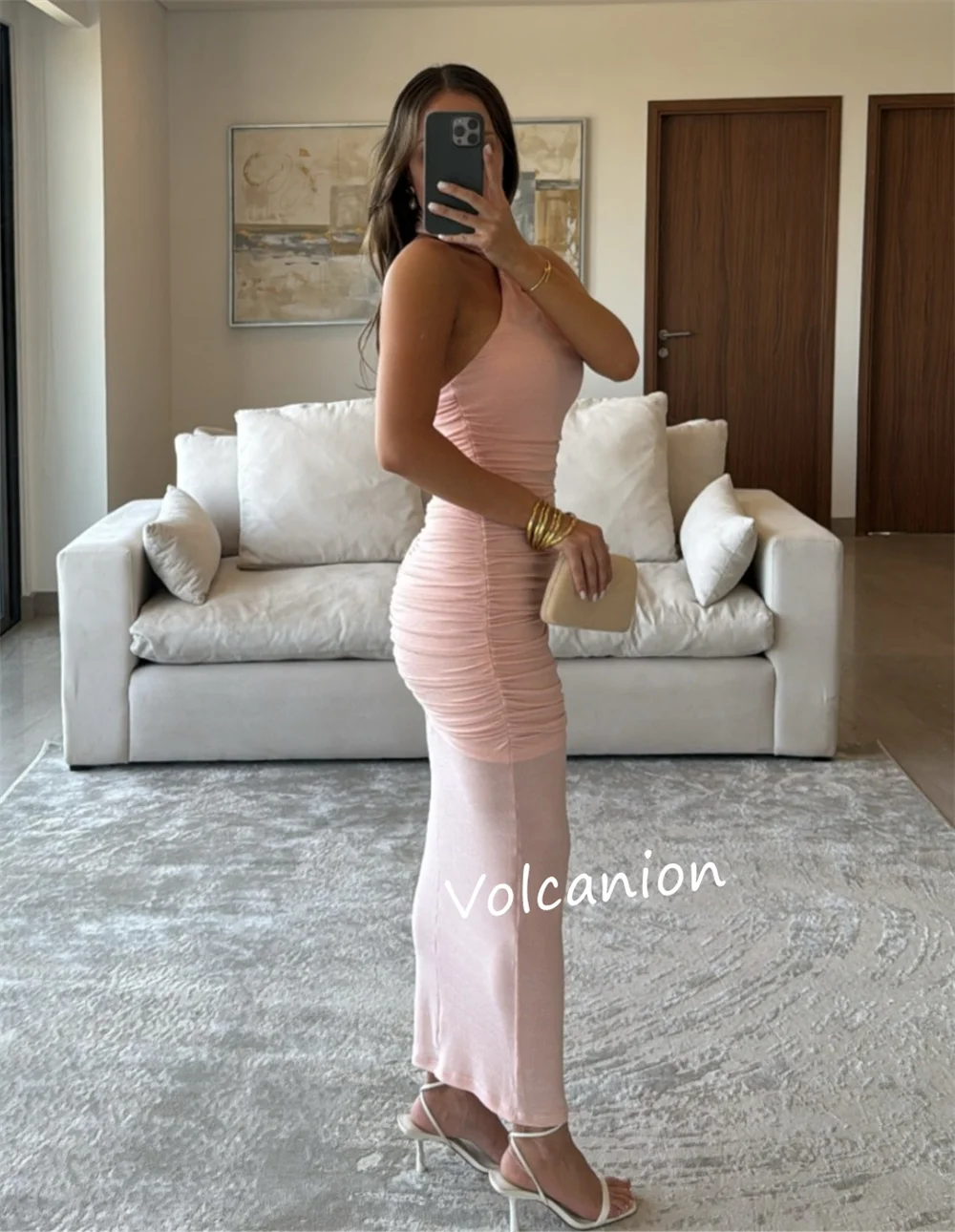 تخصيص الشيفون الطية غمد الرسن فساتين متوسطة الطول مناسبة مخصصة حزب رسمي أحجام بسيطة المتاحة