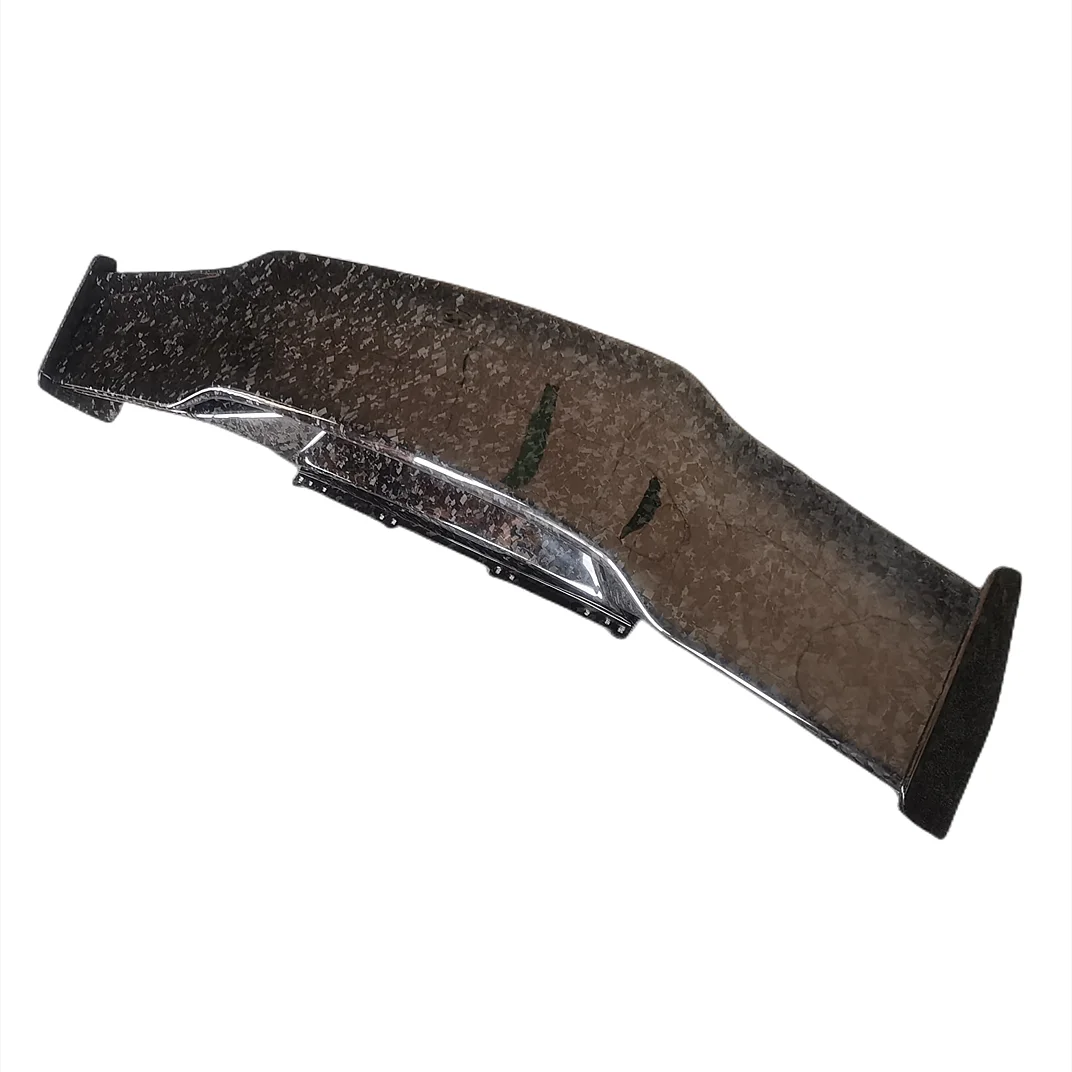 

V-shaped dry carbon fiber forged pattern rear spoiler, suitable for Lamborghini Huracan LP580/LP610