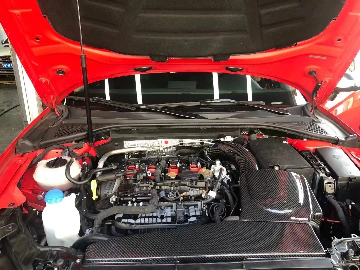 Car Engine System Cold Intake System 100% Dry Carbon Fiber  Golf MK7/MK7.5 2.0 Ton Carbon Black 1 Set
