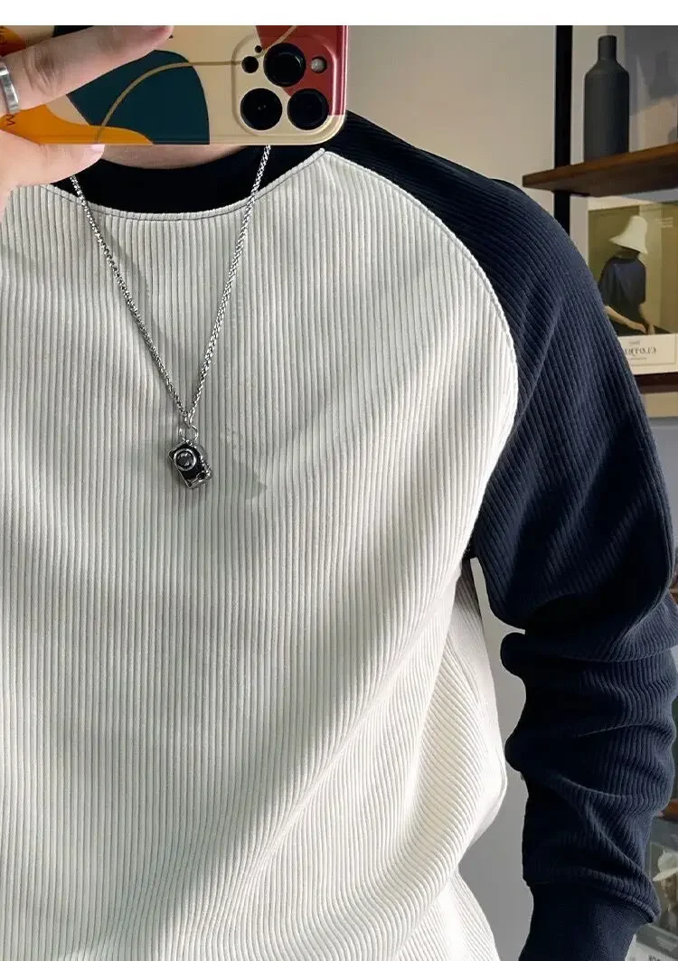 New Men's Long Sleeved Round Neck Pullover Casual Base Sweater with Vertical Stripe Splicing Contrasting Color Sweatshirt XJ170